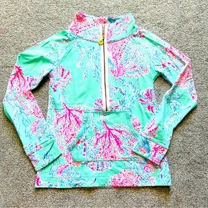 Lilly Pulitzer popover. Excellent condition like New. Size XS